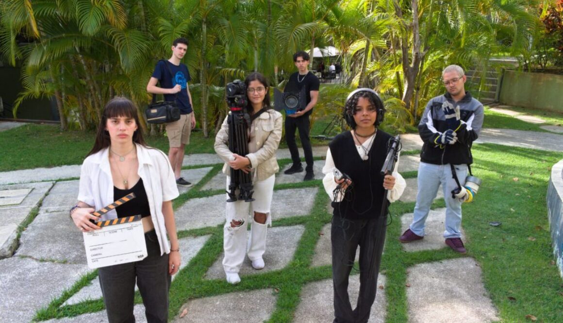 A la fecha la Escuela Nacional de Cine ha graduado a 111 realizadores cinematográficos en 10 cohortes-min