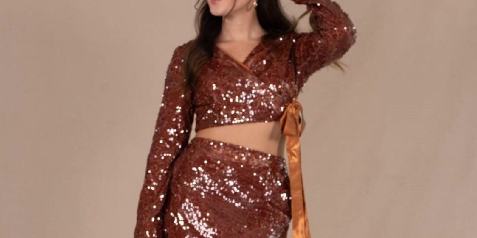 07_LUV Cápsula Navidad 2025_Look Nairo García