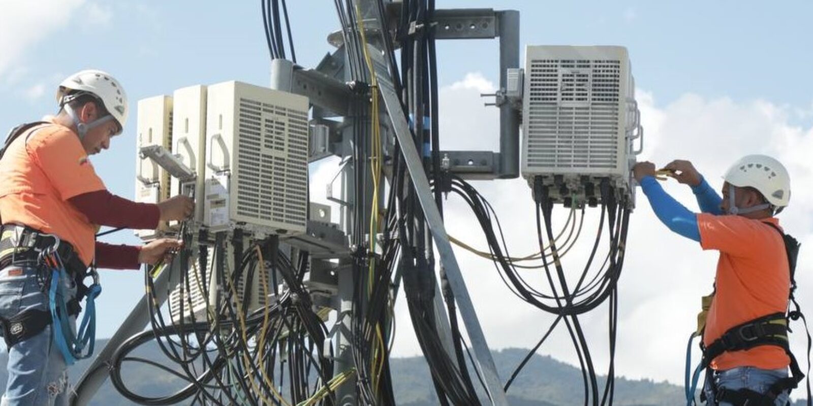 MOVILNET CONECTA 3 ESTADOS